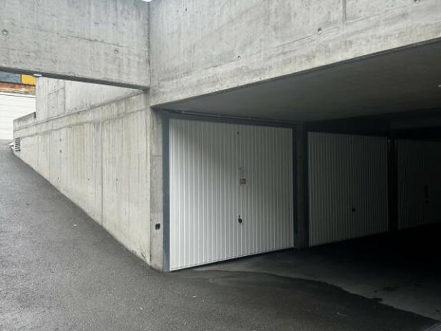 Garage box sur Martigny, à saisir