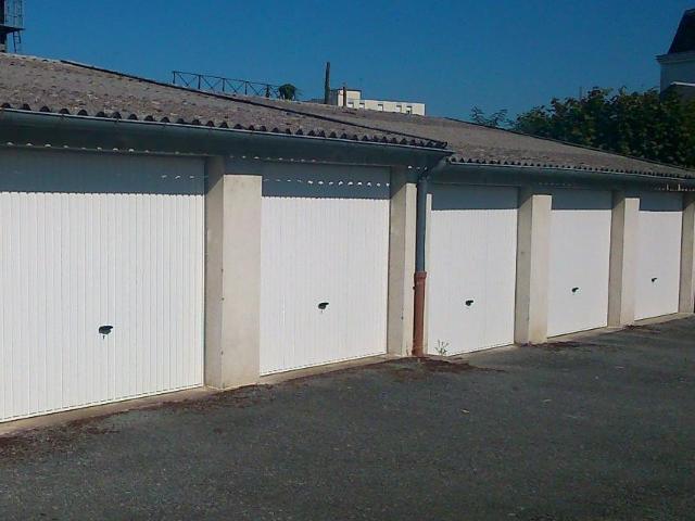 Garage Box