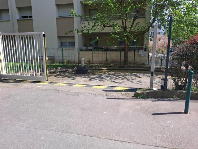 GARAGE BOXE SECURISE LYON 7EME