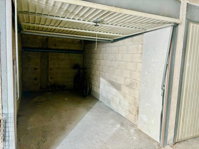 GARAGE DE PLAIN PIED Promenade des Anglais Californie