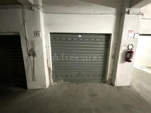 Garage di 15 mq a Barriera, Nuovalucello, Gioeni Catania