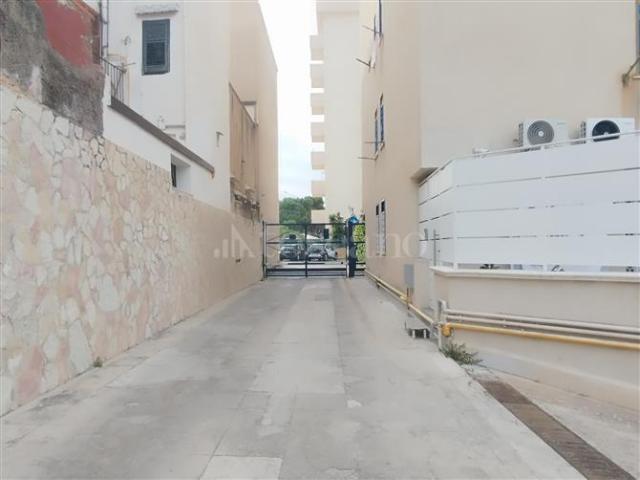 Garage di 20 mq a Strasburgo, Belgio, San Lorenzo, Resuttana Palermo