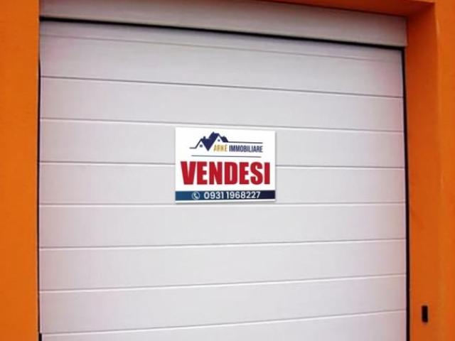 Garage di 300 metri quadrati