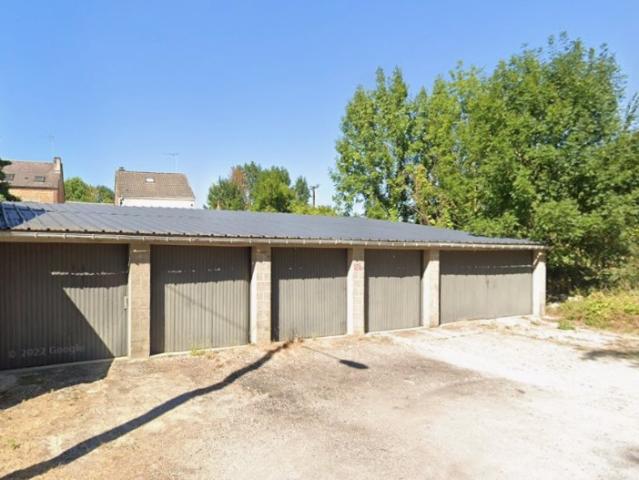Garage en vente à Charleville Mézières, Grand Est, 39000€