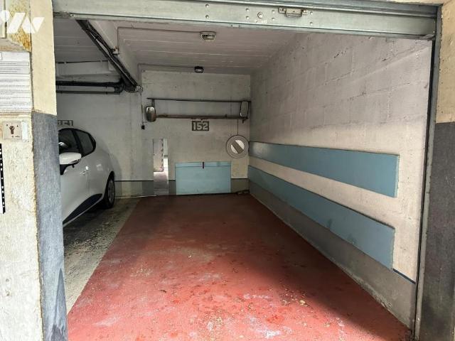 Garage en vente à Nantes, Pays de la Loire, 18100€