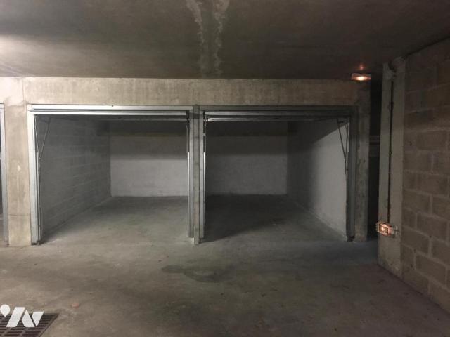 Garage en vente à Nantes, Pays de la Loire, 27000€