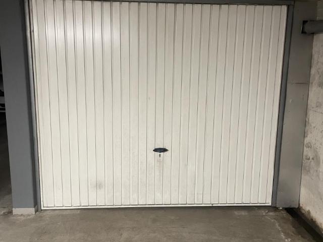 Garage en vente à Nantes, Pays de la Loire, 37100€