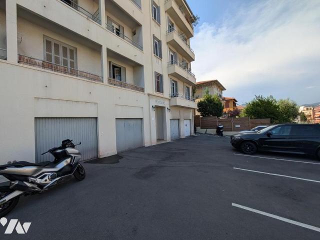Garage en vente à Nice, Provence Alpes Côte d'Azur, 43000€
