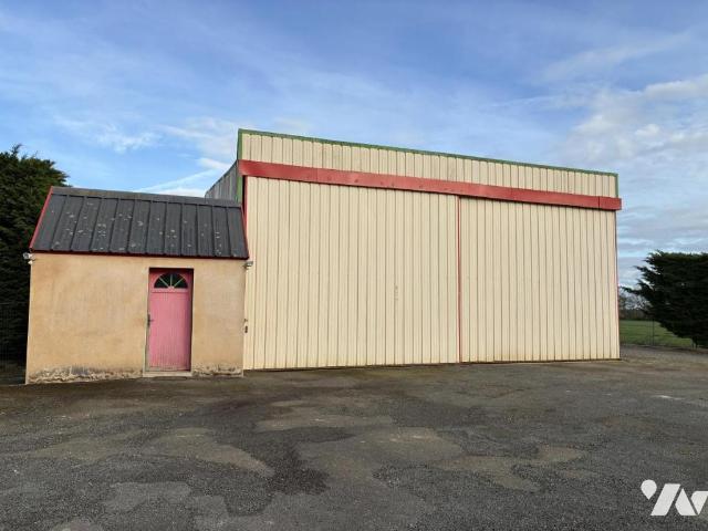 Garage en vente à Soulgé sur Ouette, Pays de la Loire, 166400€