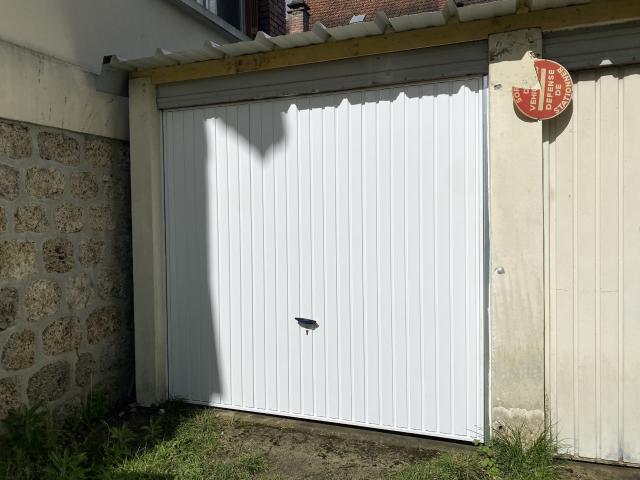 GARAGE FERME