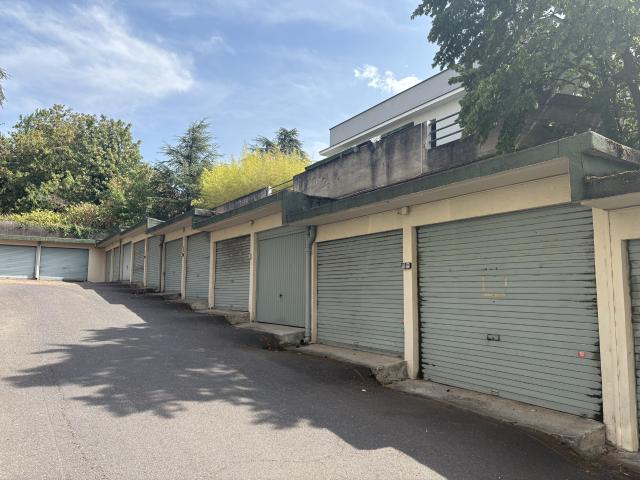 Garage fermé de 16m2