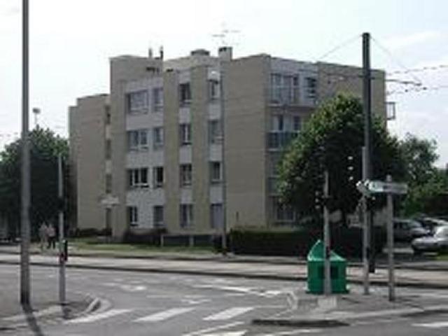 GARAGE SOUS SOL RUE JULES VERNE CAEN