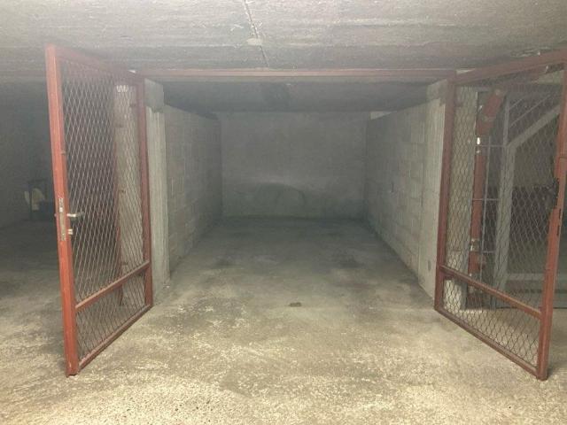 GARAGE FERME NEUDORF