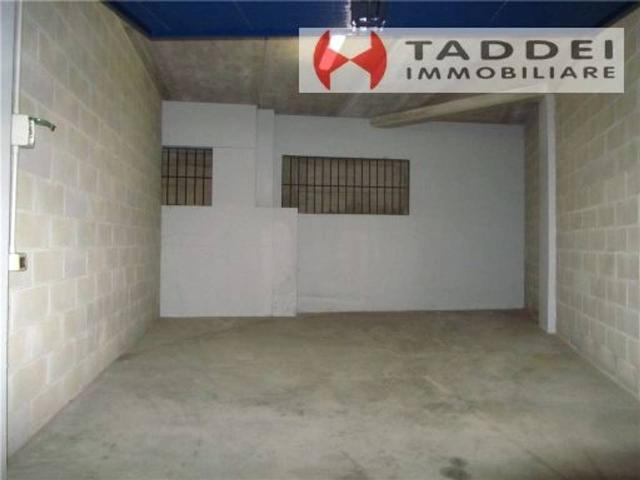 Garage in affitto a Scandicci