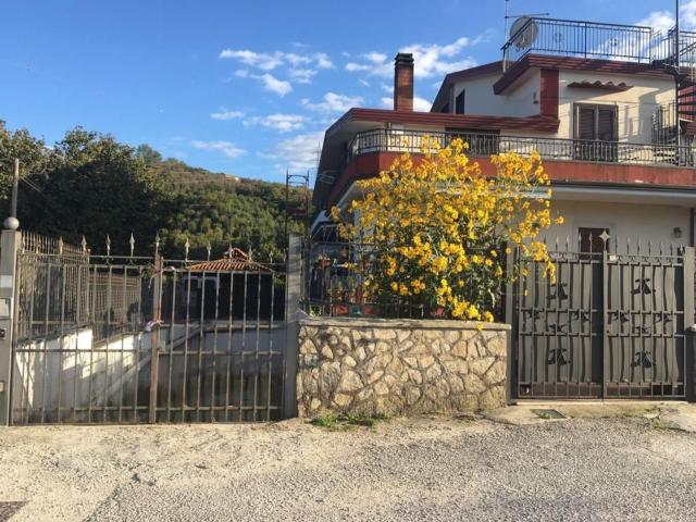 Garage in affitto di m² in Contrada picarelli