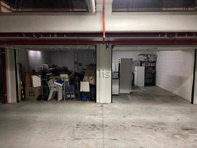 Garage in affitto di m² in Piazza delle Istituzioni
