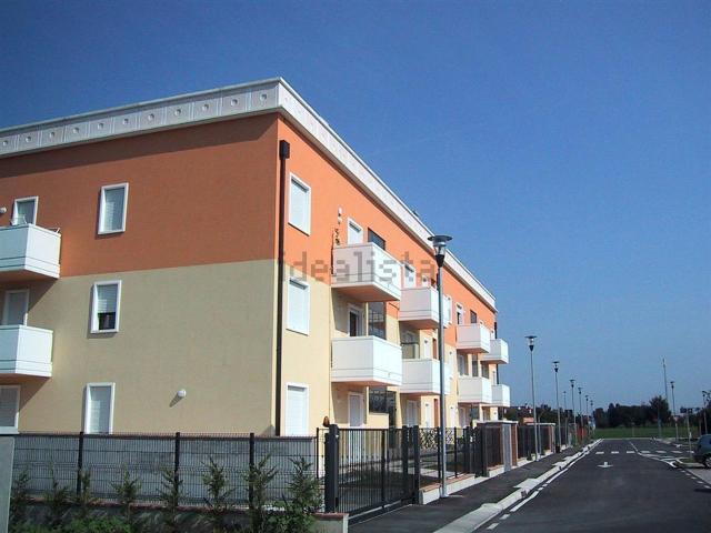 Garage in affitto di m² in Vico stazione, 6
