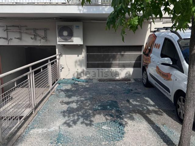 Garage in affitto di m² in Via Toscana