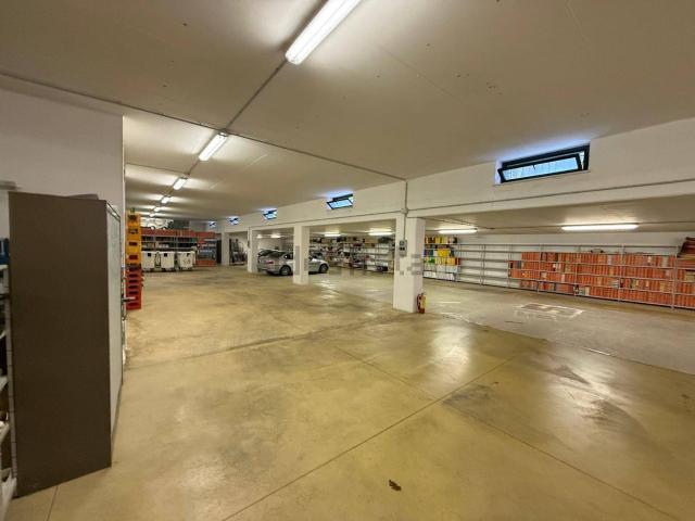 Garage in affitto di m² in Via Ugo la Malfa