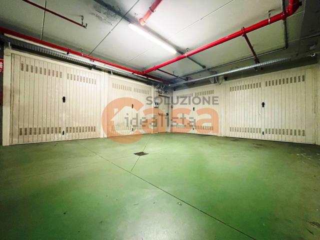 Garage in affitto di m² in Via Venturini