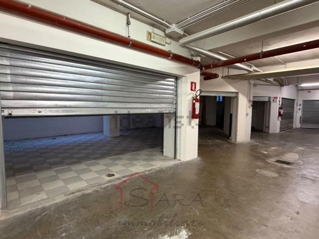 Garage in affitto di m² in Via Altinate, 44