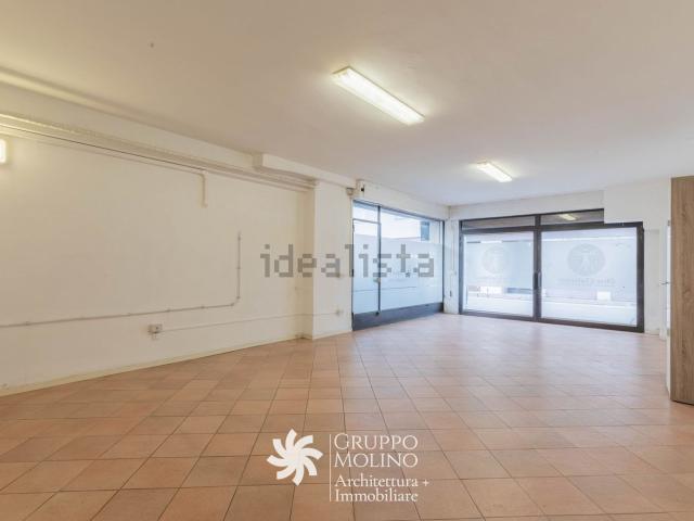 Garage in affitto di m² in Via Botteniga