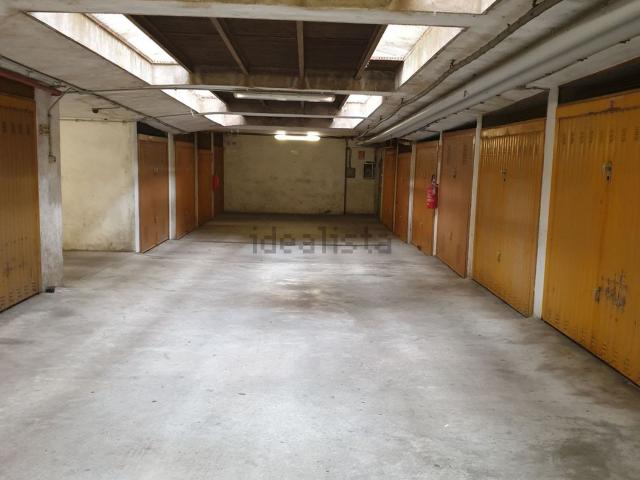 Garage in affitto di m² in Via Buozzi