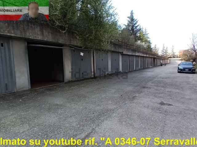 Garage in affitto di m² in Via C. Pavese