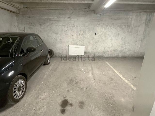 Garage in affitto di m² in Via Cantarane, 14