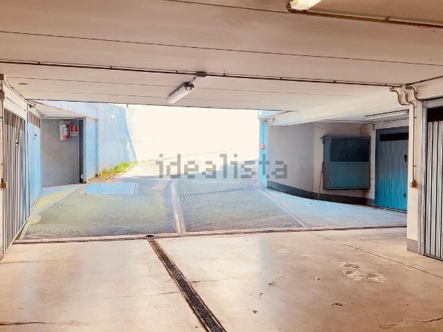 Garage in affitto di m² in Via Dante, 105