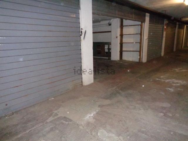 Garage in affitto di m² in Via Dante Alighieri