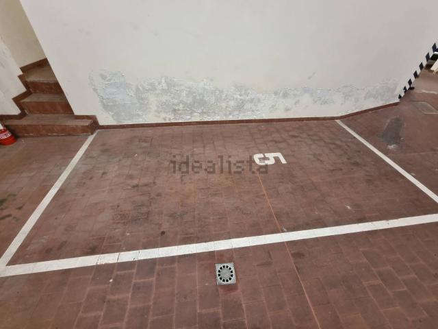 Garage in affitto di m² in Via degli Usberti