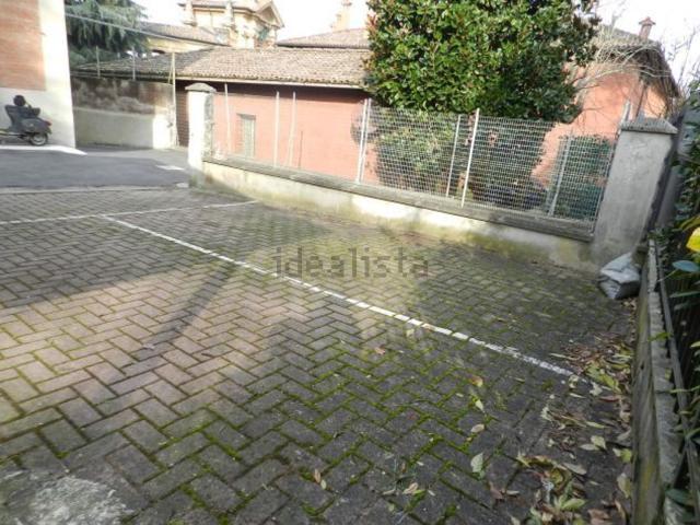 Garage in affitto di m² in Via del Meloncello