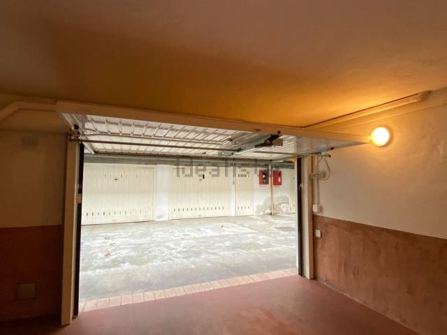 Garage in affitto di m² in Via dello Zodiaco