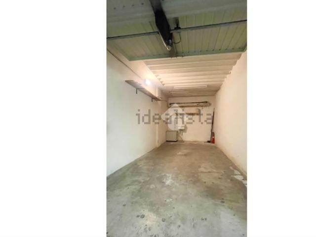 Garage in affitto di m² in Via Ducale, 1