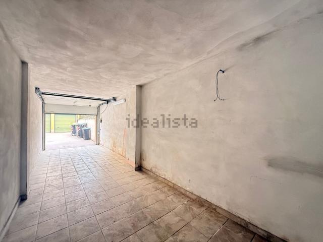 Garage in affitto di m² in Via Edmondo de Amicis