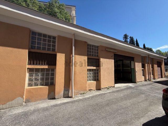 Garage in affitto di m² in Via Eugenio Azimonti