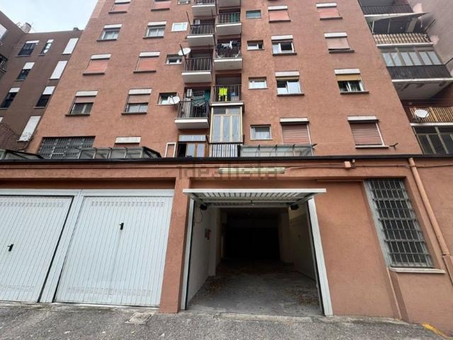 Garage in affitto di m² in Via Filippo Brunelleschi