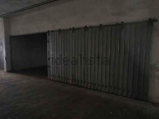 Garage in affitto di m² in Via Firenze, 135