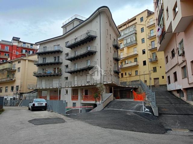 Garage in affitto di m² in Via Francesco Guarini, 56