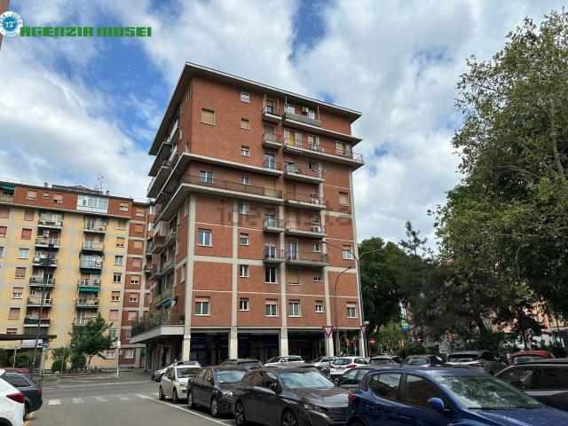 Garage in affitto di m² in Via Friuli Venezia Giulia, 14