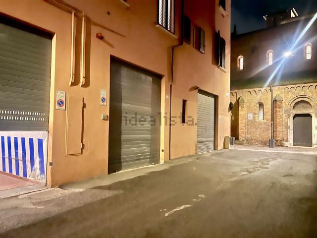 Garage in affitto di m² in Via Gerusalemme