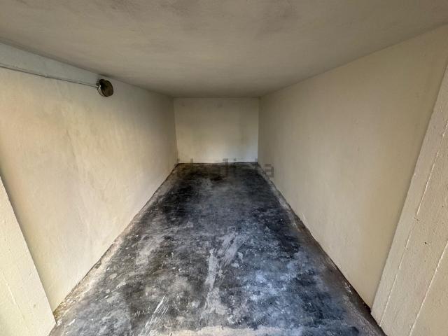 Garage in affitto di m² in Via Giuseppe Micheli