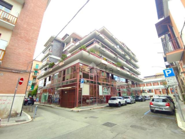 Garage in affitto di m² in Via Giuseppe Russo, 11