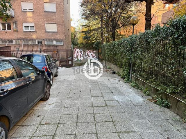 Garage in affitto di m² in Via Guido Zucchini, 9