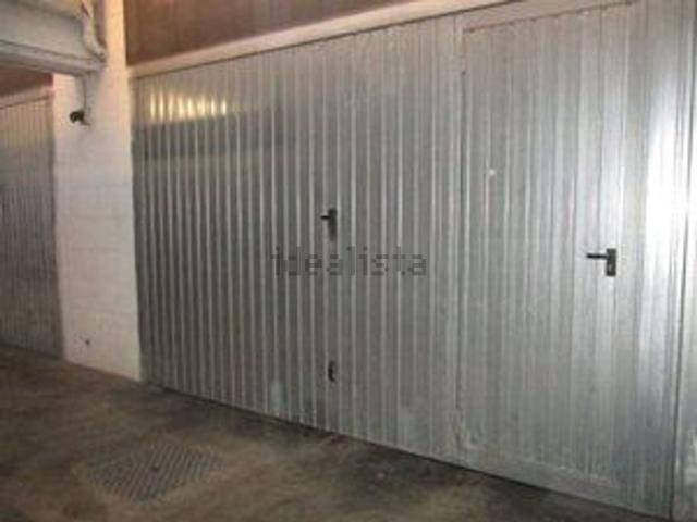 Garage in affitto di m² in Via Lucio Libertini