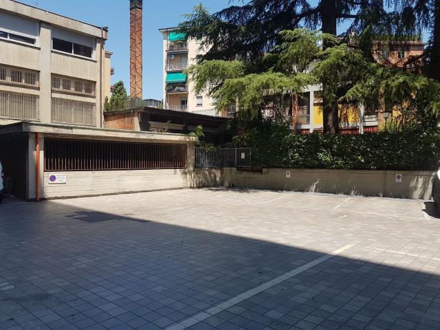 Garage in affitto di m² in Via Mazzini, 172
