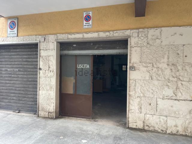 Garage in affitto di m² in Via Michele Mastelloni