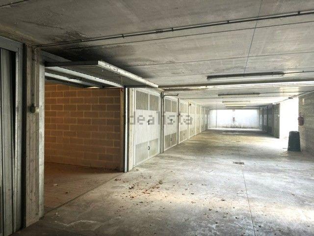 Garage in affitto di m² in Via Milano