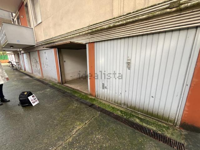 Garage in affitto di m² in Via Monaco Padovano, 4